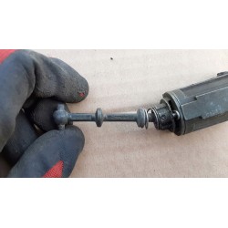 WKŁADKA ZAMKA DRZWI PRZÓD RENAULT LAGUNA II