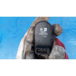 SILNICZEK REGULACJI LAMPY REFLEKTORA PRZÓD 8D0941295A SEAT IBIZA II