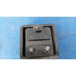 VOLKSWAGEN T4 91-03 RĄCZKA UCHWYT KLAPY TYŁ 701829621