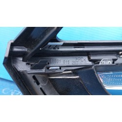 OBUDOWA ODBŁYŚNIK RAMKA LAMPY PRAWY PRZÓD EU AUDI A3 8V A5 8T 1301015297