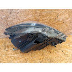 LAMPA PRAWY PRZÓD EU MERCEDES B KLASA W246 XENON