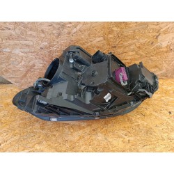 LAMPA PRAWY PRZÓD EU MERCEDES B KLASA W246 XENON