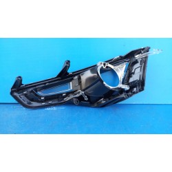 OBUDOWA ODBŁYŚNIK RAMKA LAMPY PRAWY PRZÓD EU AUDI A3 8V A5 8T 1301015297