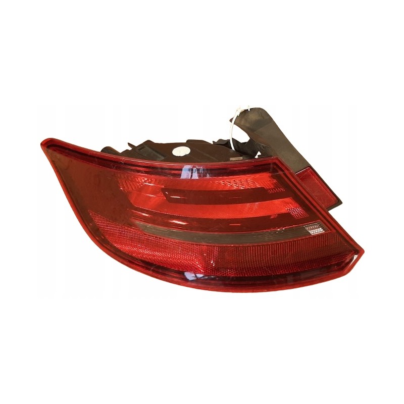 AUDI A3 8V SPORTBACK LAMPA LEWA TYŁ TYLNA 8V4945095C