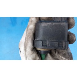 SILNICZEK REGULACJI LAMPY PRZÓD 6K5941295A AUDI A4 B5