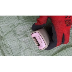 ZAPINKA PASA BEZPIECZEŃSTWA INFINITI G35 G37