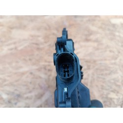 SIŁOWNIK SILNICZEK DOCIĄG DRZWI LEWY 4E0837059 AUDI A8 D3