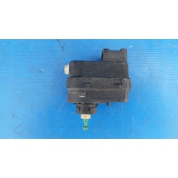SILNICZEK REGULACJI LAMPY PRZÓD XENON RENAULT ESPACE III B7700416939