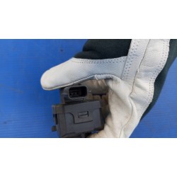 SILNICZEK REGULACJI LAMPY REFLEKTORA PRZÓD 8200428994 RENAULT ZOE CLIO II