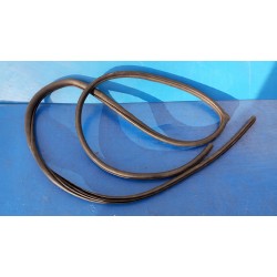 USZCZELKA SZYBY DRZWI PRZÓD CHEVROLET CAPTIVA 2006-