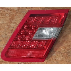 MERCEDES E-KLASA W212 SEDAN LAMPA TYŁ TYLNA PRAWA W KLAPĘ A2128200864