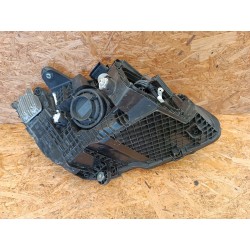 LAMPA LEWY PRZÓD REFLEKTOR EU A2059067905 MERCEDES W205 C KLASA