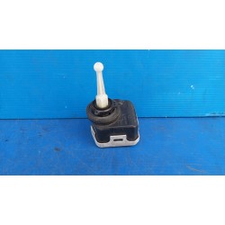 SILNICZEK REGULACJI LAMPY HONDA CRV II 007878-02 MERCEDES VITO SPRINTER
