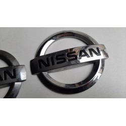 EMBLEMAT ZNACZEK KLAPY BAGAŻNIKA NISSAN MICRA K13