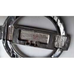 EMBLEMAT ZNACZEK KLAPY BAGAŻNIKA NISSAN MICRA K13