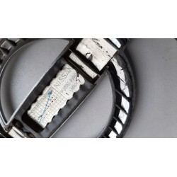 EMBLEMAT ZNACZEK KLAPY BAGAŻNIKA NISSAN MICRA K13