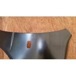 TOYOTA COROLLA E11 LIFT 00- BŁOTNIK PRAWY PRZÓD ZDROWY