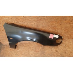 TOYOTA COROLLA E11 LIFT 00- BŁOTNIK PRAWY PRZÓD ZDROWY