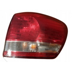 LAMPA PRAWY TYŁ TOYOTA AVENSIS VERSO