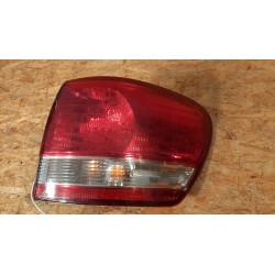 LAMPA PRAWY TYŁ TOYOTA AVENSIS VERSO