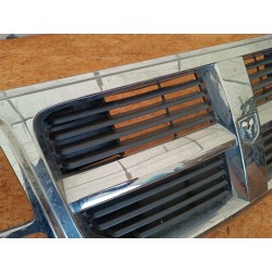 KRATKA ATRAPA ZDERZAKA PRZÓD GRILL 5KH12TRMAE DODGE NITRO 07-11