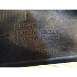 KRATKA ZDERZAKA HALOGENU PRAWA NISSAN TIIDA VERSA