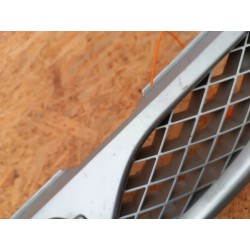 KRATKA GRILL ATRAPA ZDERZAKA PRZÓD 623102N410 NISSAN ALMERA N15