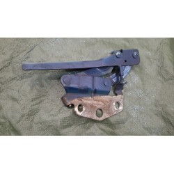 ZAWIAS MASKI LEWY VOLKSWAGEN PASSAT B6