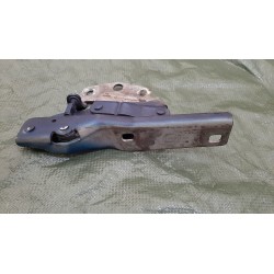 ZAWIAS MASKI LEWY VOLKSWAGEN PASSAT B6