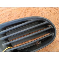 MR153416 KRATKA ZDERZAKA GRILLA PRAWA PRZÓD MITSUBISHI CARISMA