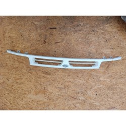 KRATKA GRILL ATRAPA ZDERZAKA PRZÓD 623104F100 NISSAN MICRA K11