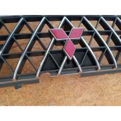 KRATKA GRILL ATRAPA ZDERZAKA PRZÓD MR523853 MITSUBISHI L200 III 2002-