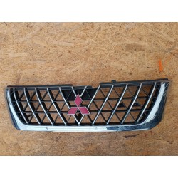 KRATKA GRILL ATRAPA ZDERZAKA PRZÓD MR523853 MITSUBISHI L200 III 2002-