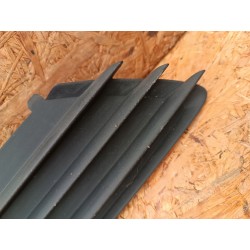 ATRAPA ZAŚLEPKA ZDERZAKA PRAWA PRZÓD KRATKA 13126026 OPEL ASTRA III H