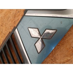 KRATKA GRILL ATRAPA ZDERZAKA PRZÓD 7450A037 MITSUBISHI OUTLANDER II 2006-