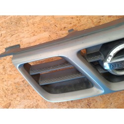 KRATKA GRILL ATRAPA ZDERZAKA PRZÓD 623108H700 NISSAN X-TRAIL T30 01-