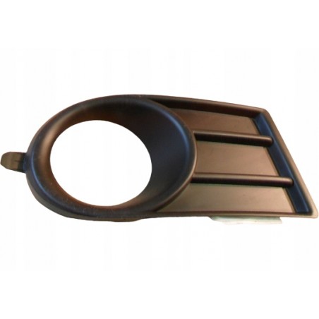 KRATKA ZAŚLEPKA HALOGENU PRAWA SUZUKI SWIFT 2004-