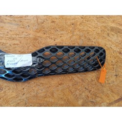 KRATKA GRILL ATRAPA ZDERZAKA PRZÓD TY0734001 TOYOTA YARIS I LIFT 03-