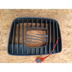 KRATKA GRILL ATRAPA ZDERZAKA PRZÓD SEAT IBIZA II CORDOBA 6714051J