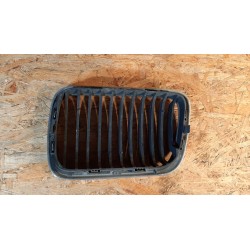 8185802 ATRAPA GRILL NERKA PRAWA BMW 3 E36 51.13-8185802
