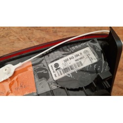 VOLKSWAGEN GOLF VII LAMPA PRAWA TYŁ TYLNA W KLAPĘ 5G0945094R