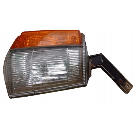 KIERUNKOWSKAZ PRAWY LAMPA PRZÓD NISSAN CHERRY N12