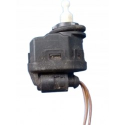 3B0941295C SILNICZEK REFLEKTORA LAMPY PRZÓD AUDI A3 S3 8L VW PASSAT B5