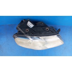 LAMPA PRAWY PRZÓD ANGLIK UK VW PASSAT B6 3C0941006K SOCZEWKA