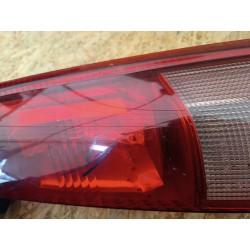 NISSAN X-TRAIL T30 LAMPA PRAWY TYŁ TYLNA
