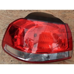 VOLKSWAGEN GOLF VI HB LAMPA LEWA TYŁ TYLNA 5K0945095E