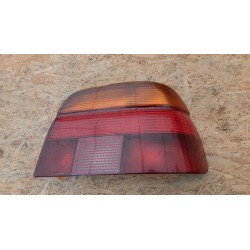 BMW E39 SEDAN LAMPA PRAWY TYŁ TYLNA 8358032