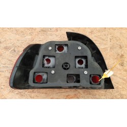 BMW E39 SEDAN LAMPA PRAWY TYŁ TYLNA 8358032