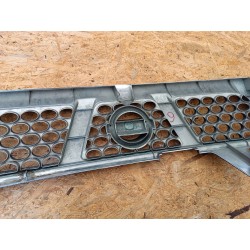 KRATKA GRILL ATRAPA ZDERZAKA PRZÓD 62310VK000 NISSAN NAVARA D22 LIFT 02-