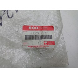 LEWY KIERUNKOWSKAZ MIGACZ ZDERZAKA SUZUKI SWIFT